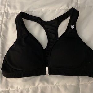 Sports bra- front clipping